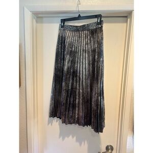 Dress Forum Black and Gray Pleated Midi Skirt